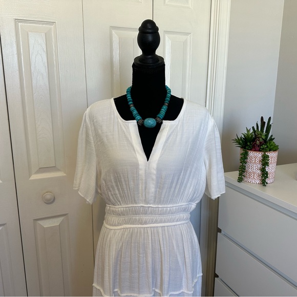 White Maxi Dress with Lace Detail Size PXL - Picture 4 of 10